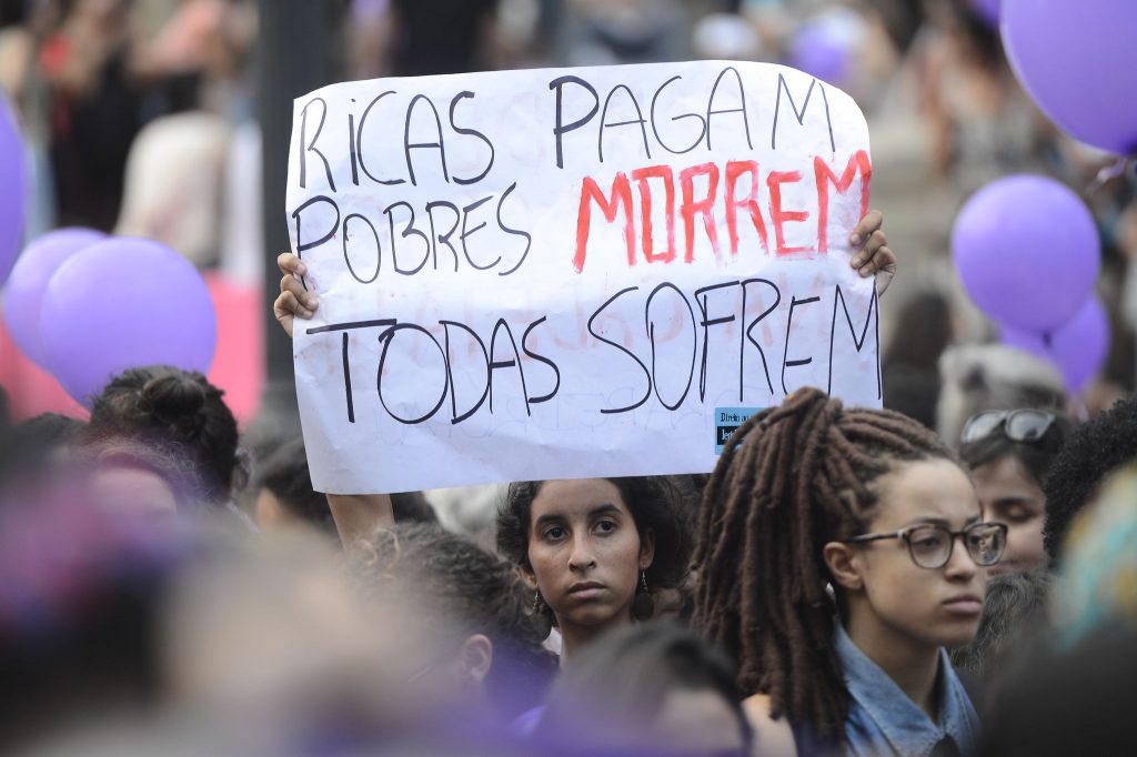  STF começa debate sobre legalização do aborto até 12ª semana de gravidez